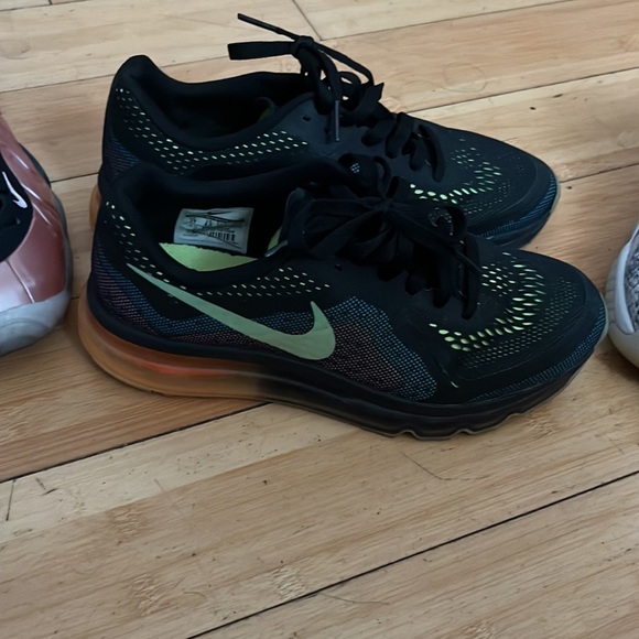 Colorful Nike - Picture 4 of 4